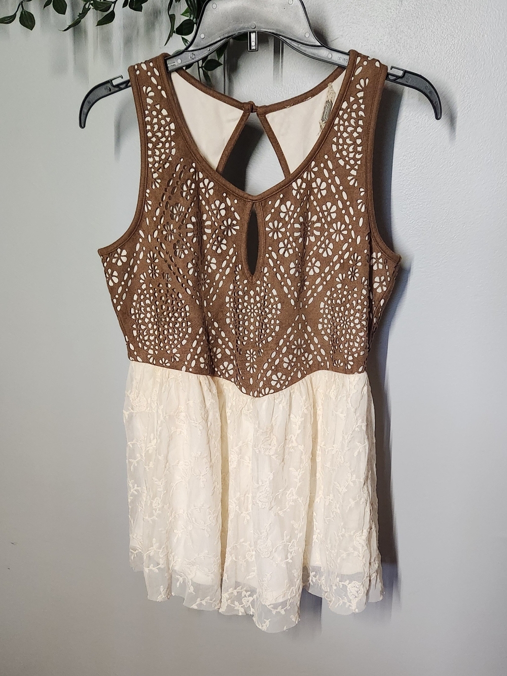 BKE Country Girl Suede & Lace Peplum Top Womens Medium - Brown / Cream